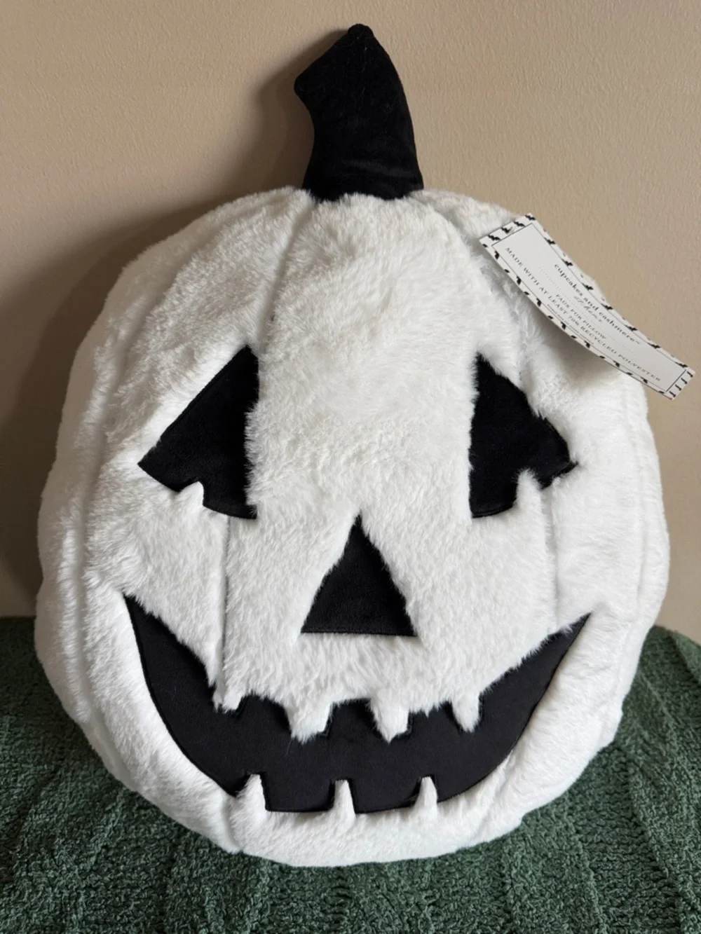 Cupcakes & Cashmere Halloween Pumpkin 🎃 Pillow White & Black NEW!